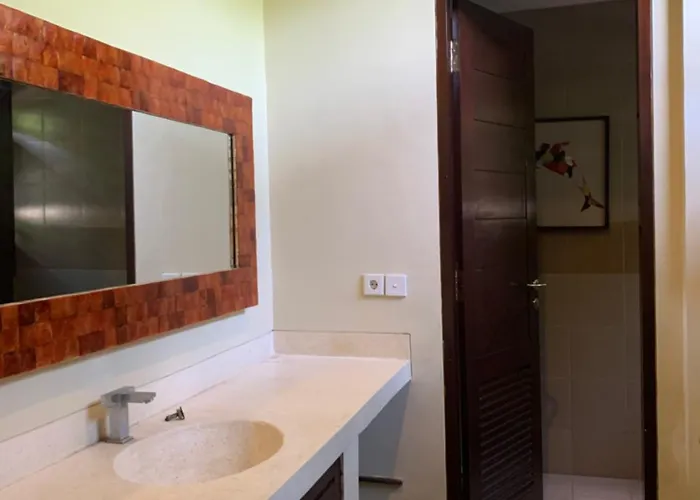 Maha Lakshmi Private & Retreat